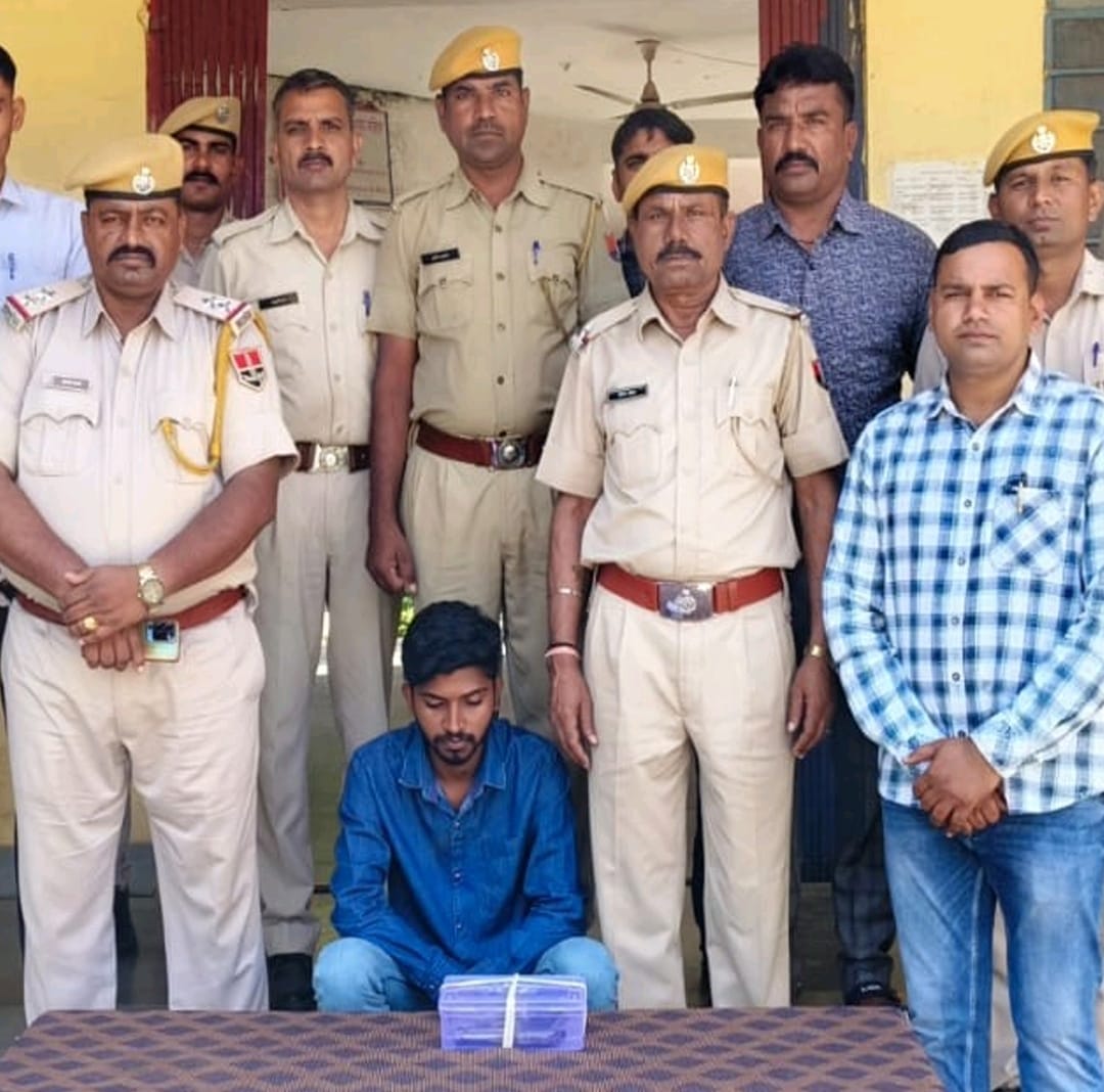 एंटी गैंगस्टर टास्क फोर्स की सूचना पर हथियार लेकर बैठे शातिर बदमाश गिरफ्तार एंटी गैंगस्टर टास्क फोर्स की सूचना पर हथियार लेकर बैठे शातिर बदमाश गिरफ्तार