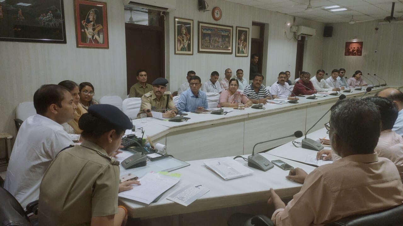 पुष्कर पशु मेला-2024 की तैयारियों के संबंध में समीक्षा बैठक पुष्कर पशु मेला-2024 की तैयारियों के संबंध में समीक्षा बैठक