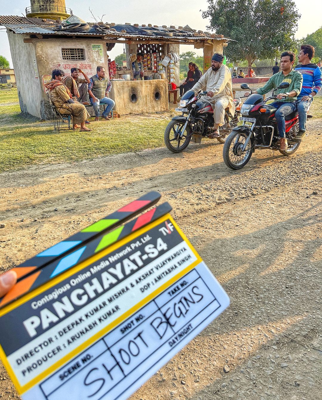 पंचायत सीज़न 4 : सोर्स इंस्टाग्राम पंचायत सीज़न 4 : सोर्स इंस्टाग्राम