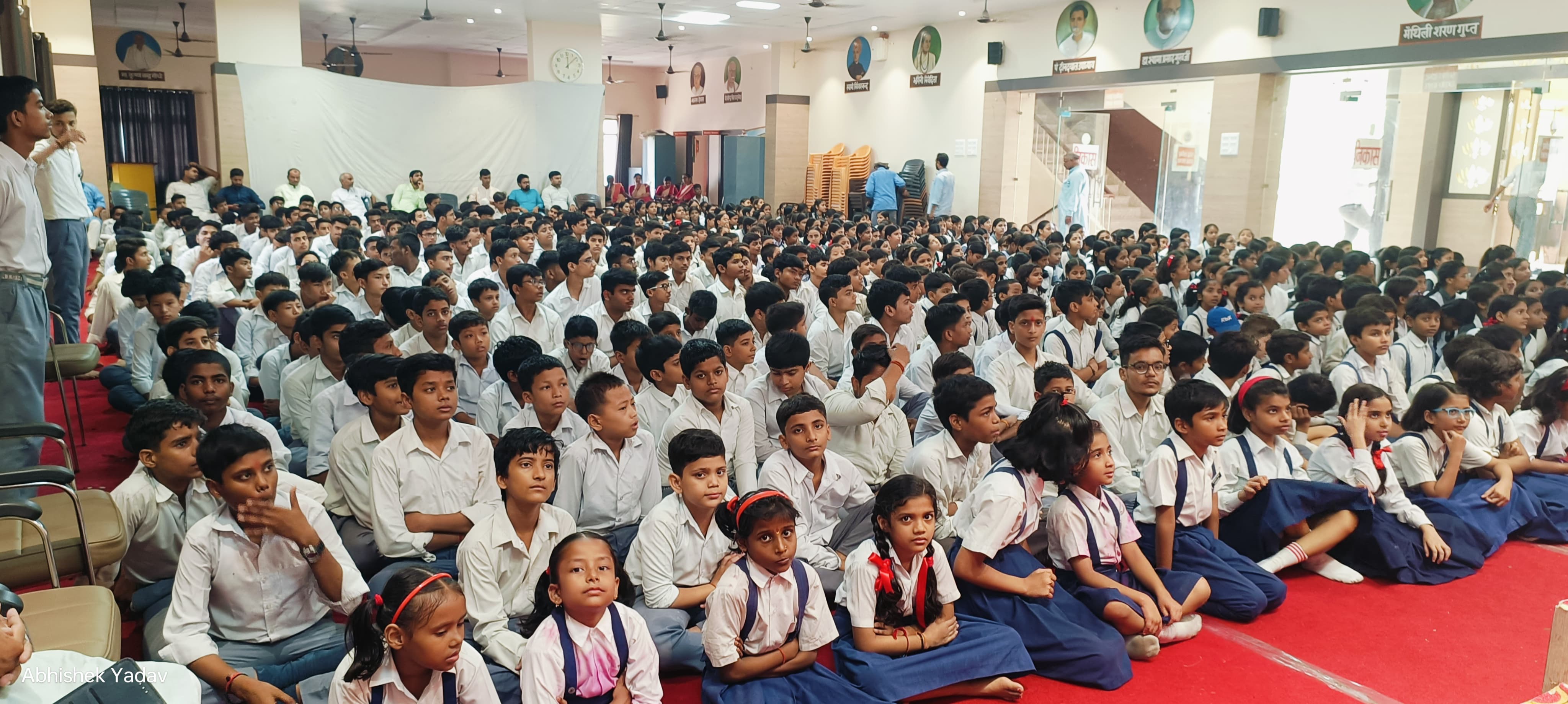 सरस्वती शिशु मंदिर पक्की बाग गोरखपुर में दीपोत्सव कार्यक्रम संपन्न* सरस्वती शिशु मंदिर पक्की बाग गोरखपुर में दीपोत्सव कार्यक्रम संपन्न*