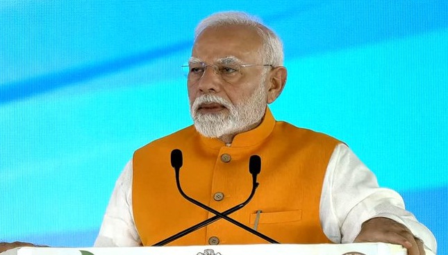 प्रधानमंत्री मोदी कार्यक्रम को वर्चुअली संबोधित करते हुए प्रधानमंत्री मोदी कार्यक्रम को वर्चुअली संबोधित करते हुए