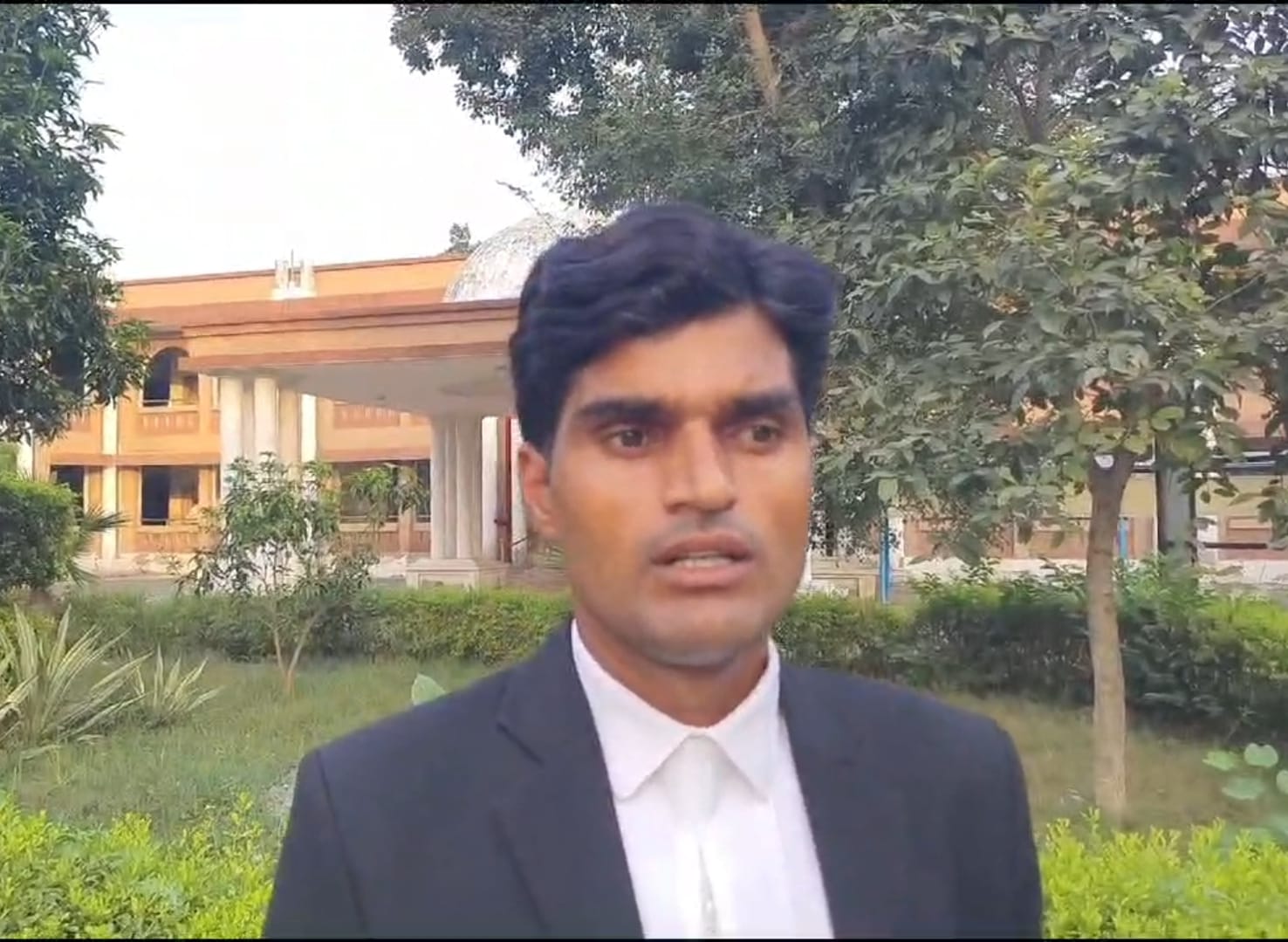 अधिवक्ता समोद पँवार