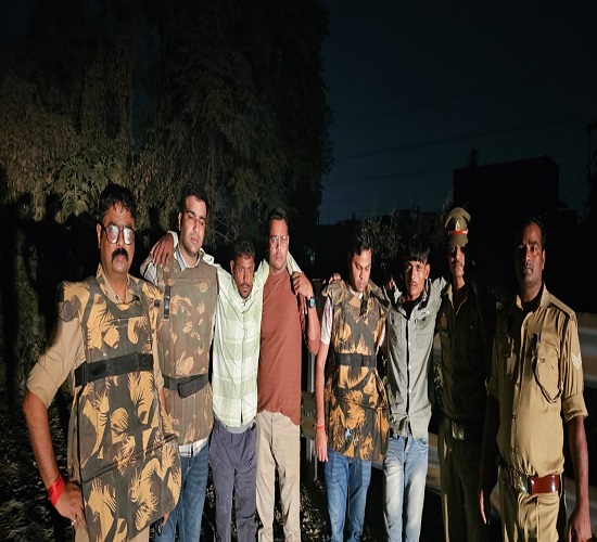 कानपुर: पुलिस मुठभेड़ में दो सगे भाई गोली लगने से घायल,दोनों का है आपराधिक इतिहास कानपुर: पुलिस मुठभेड़ में दो सगे भाई गोली लगने से घायल,दोनों का है आपराधिक इतिहास