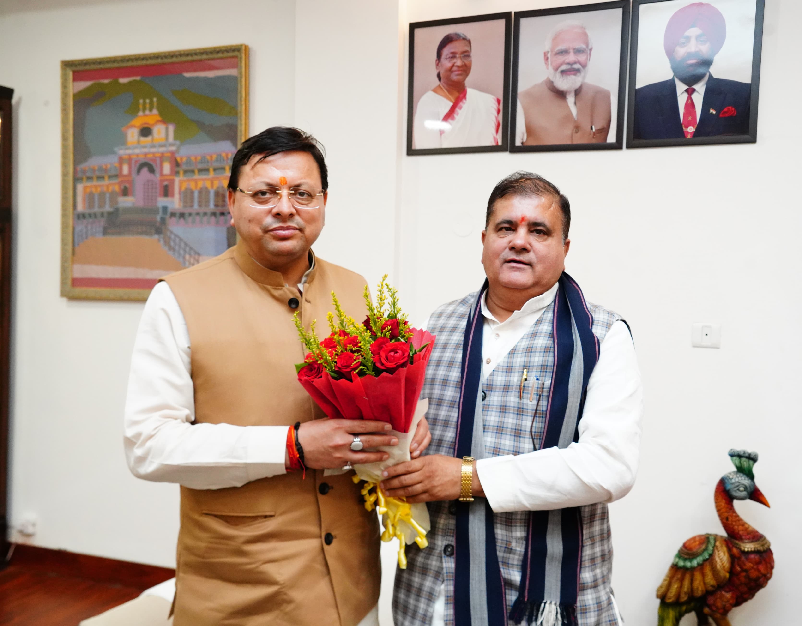 भाजपा प्रदेश अध्यक्ष महेंद्र भट्ट मुख्यमंत्री से दीपावली पर्व पर भेंट करते। भाजपा प्रदेश अध्यक्ष महेंद्र भट्ट मुख्यमंत्री से दीपावली पर्व पर भेंट करते।