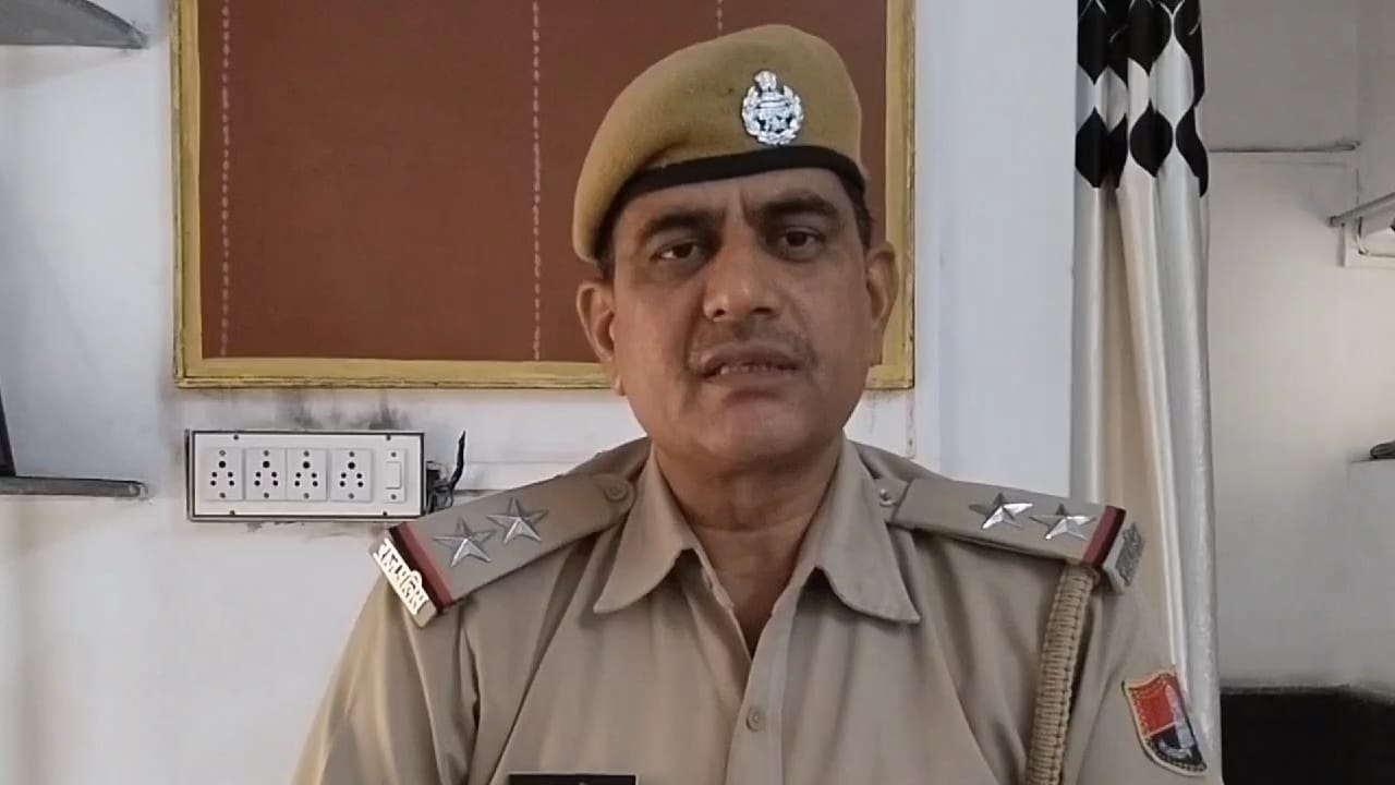 भीलवाड़ा में नशे के विरुद्ध आसींद पुलिस की कड़ी कार्रवाई महिला और युवक से 12 किलो 570 ग्राम गांजा बरामद2 भीलवाड़ा में नशे के विरुद्ध आसींद पुलिस की कड़ी कार्रवाई महिला और युवक से 12 किलो 570 ग्राम गांजा बरामद2