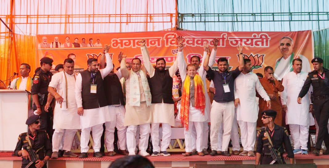 1 Snp-2 सोनीपत: हरियाणा के मुख्यमंत्री नायब सिंह सैनी सोनीपत के गोहाना में भगवान विश्वकर्मा जयंती एवं हरियाणा दिवस पर आयोजित कार्यक्रम में 1 Snp-2 सोनीपत: हरियाणा के मुख्यमंत्री नायब सिंह सैनी सोनीपत के गोहाना में भगवान विश्वकर्मा जयंती एवं हरियाणा दिवस पर आयोजित कार्यक्रम में