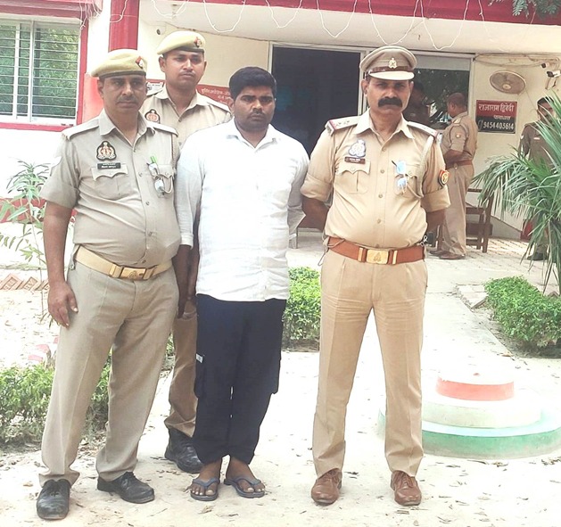 ताइक्वांडो खिलाड़ी अनुराग यादव के दो हत्यारे लखनऊ से गिरफ्तार रमेश यादव हिरासत में ताइक्वांडो खिलाड़ी अनुराग यादव के दो हत्यारे लखनऊ से गिरफ्तार रमेश यादव हिरासत में