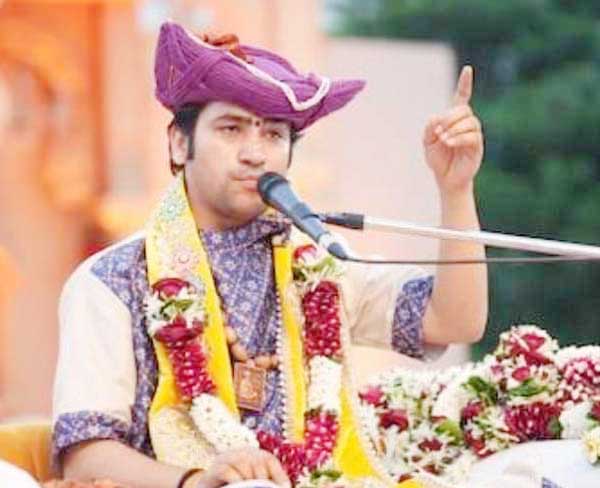 छतरपुर : बांग्लादेश पर बागेश्वर बाबा का बयान ढाका में हिंदु एक हो गए छतरपुर : बांग्लादेश पर बागेश्वर बाबा का बयान ढाका में हिंदु एक हो गए