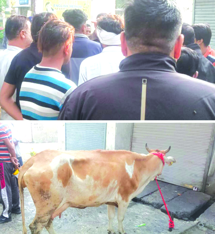 घटनास्थल पर लोगो की भीड़ घटनास्थल पर लोगो की भीड़