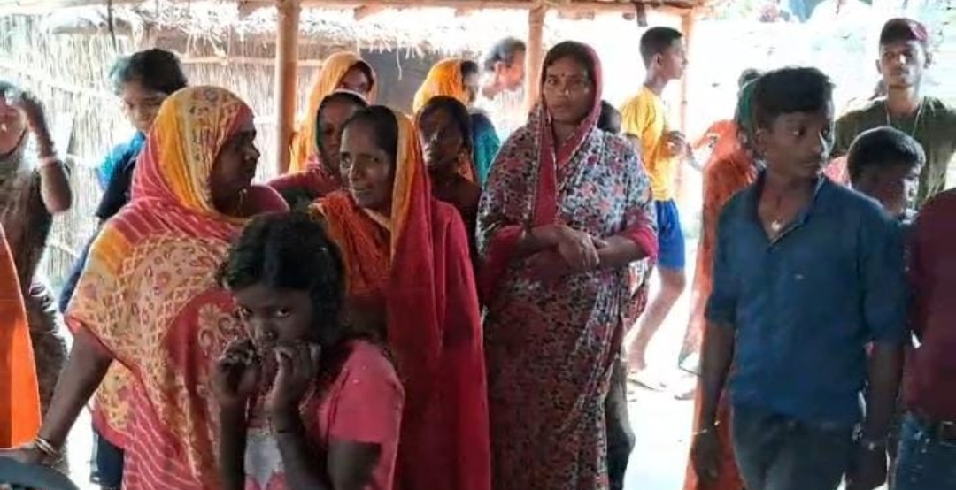मृतक के परिजन मृतक के परिजन