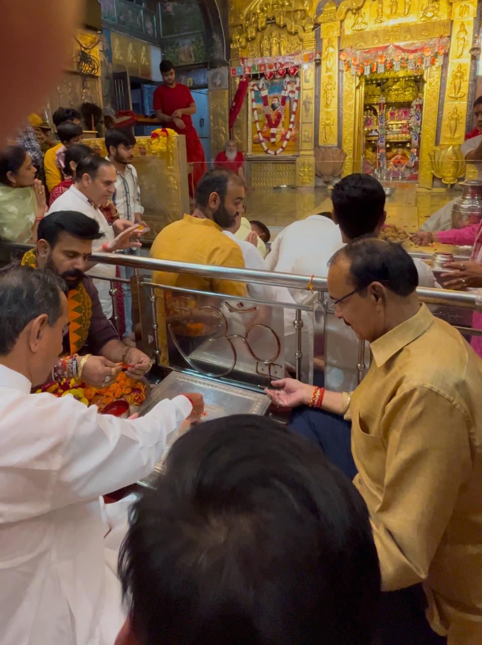 भाजपा प्रदेशाध्यक्ष मदन राठौड़ ने सालासर बालाजी धाम में की पूजा अर्चना भाजपा प्रदेशाध्यक्ष मदन राठौड़ ने सालासर बालाजी धाम में की पूजा अर्चना