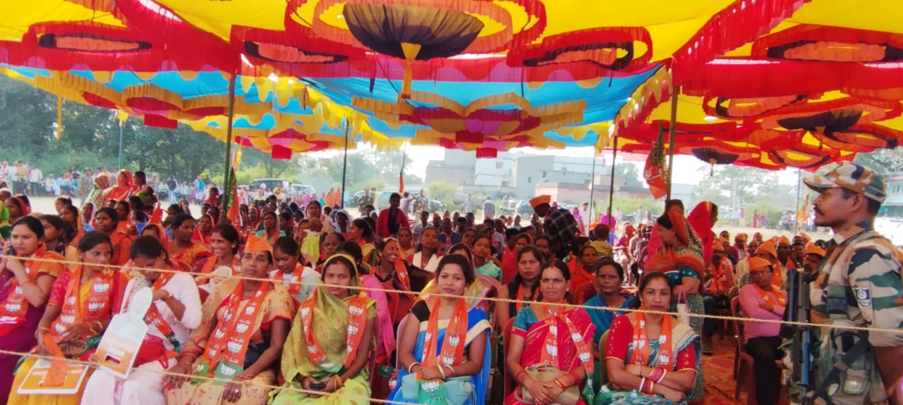 गिद्ध-कौओं की तरह राज्य को नांच रहे हैं हेमंत सरकार के लोग: शिवराज सिंह चौहान गिद्ध-कौओं की तरह राज्य को नांच रहे हैं हेमंत सरकार के लोग: शिवराज सिंह चौहान