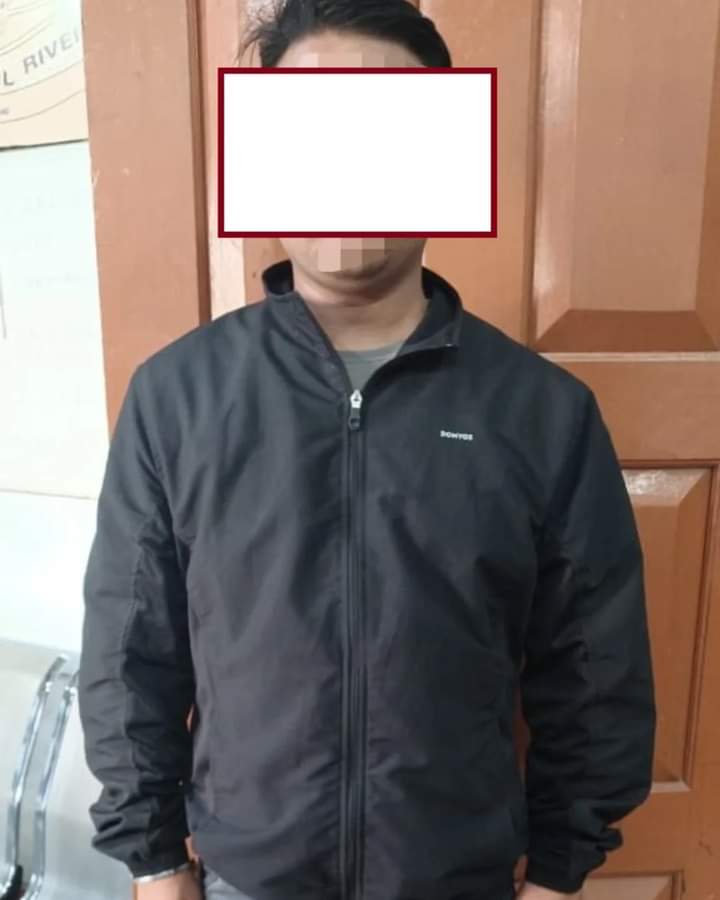 मणिपुर में गिरफ्तार हमले के आरोपित की तस्वीर। मणिपुर में गिरफ्तार हमले के आरोपित की तस्वीर।