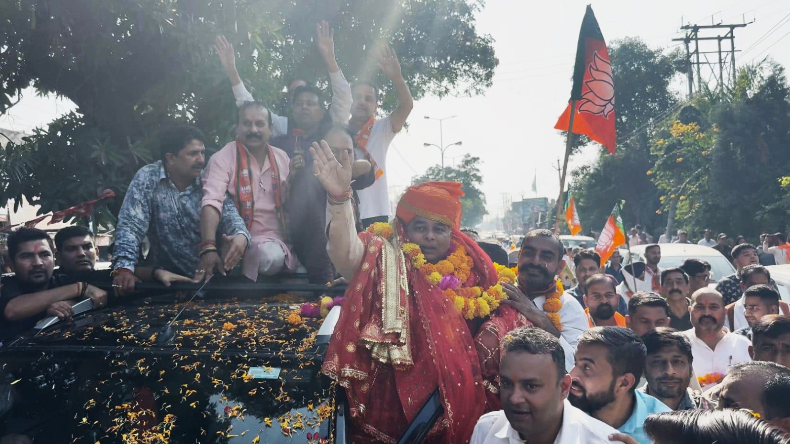 जम्मू में भाजपा के नए अध्यक्ष के रूप में सत शर्मा का स्वागत जम्मू में भाजपा के नए अध्यक्ष के रूप में सत शर्मा का स्वागत