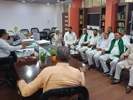 पलवल: खाद विक्रेताओं को नोटिस जारी करने के आदेश - एसडीएम पलवल: खाद विक्रेताओं को नोटिस जारी करने के आदेश - एसडीएम