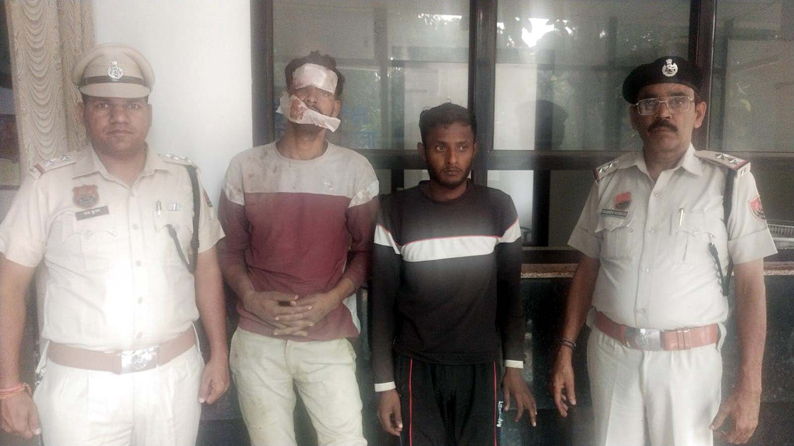 पुलिस द्वारा पकड़े गए आरोपीगण
