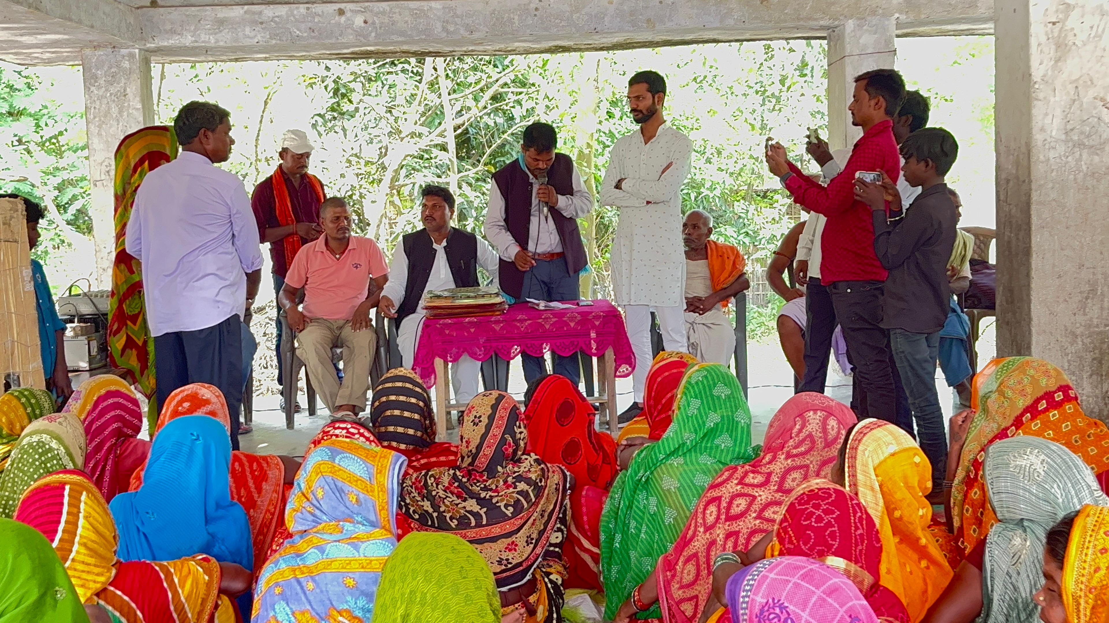 अररिया फोटो:राजद व्यवसायिक प्रकोष्ठ प्रदेश प्रधान महासचिव इंजीनियर आयुष अग्रवाल अररिया फोटो:राजद व्यवसायिक प्रकोष्ठ प्रदेश प्रधान महासचिव इंजीनियर आयुष अग्रवाल