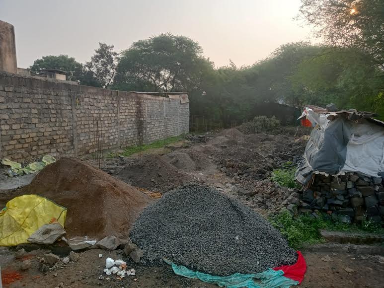 ग्राम टकरावद में पोरवाल समाज के लोगों की जमीन पर अवैध कब्जा, पीड़ितों ने कलेक्टर, एसपी को जनसुनवाई में दिया आवेदन ग्राम टकरावद में पोरवाल समाज के लोगों की जमीन पर अवैध कब्जा, पीड़ितों ने कलेक्टर, एसपी को जनसुनवाई में दिया आवेदन