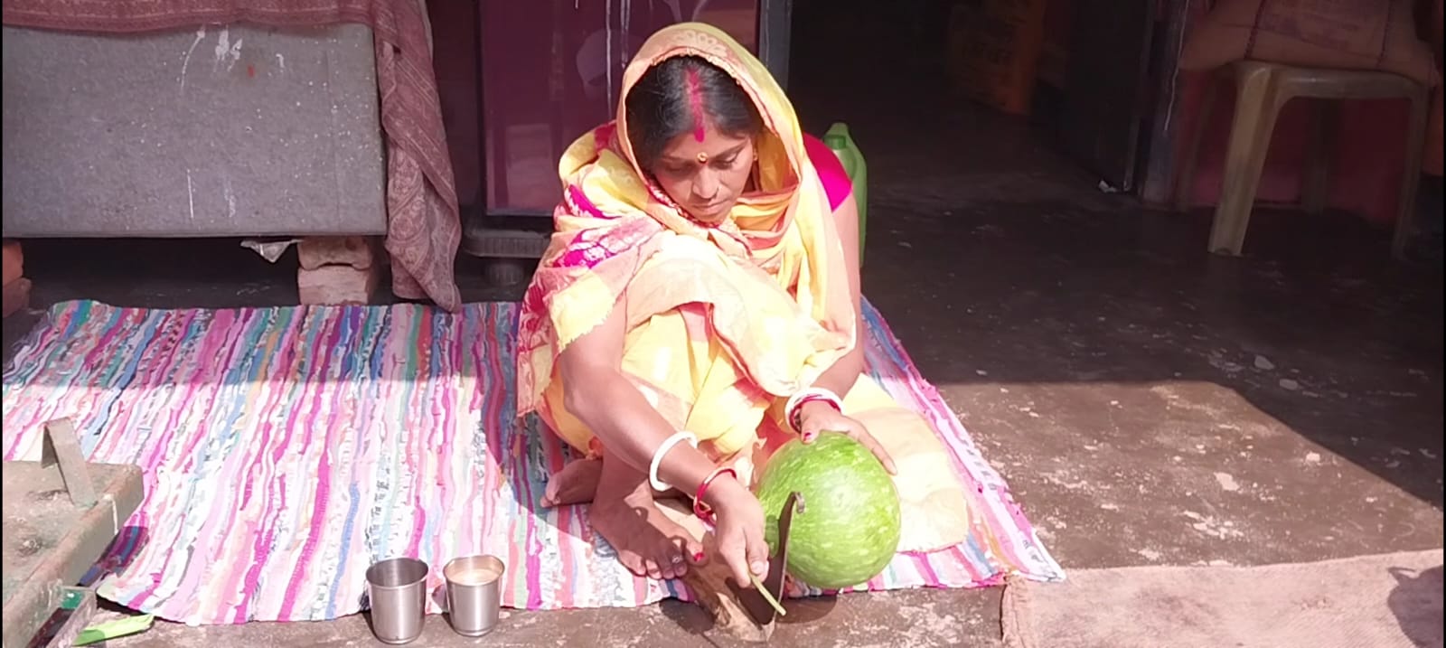 कद्दू प्रयोग करती व्रती कद्दू प्रयोग करती व्रती