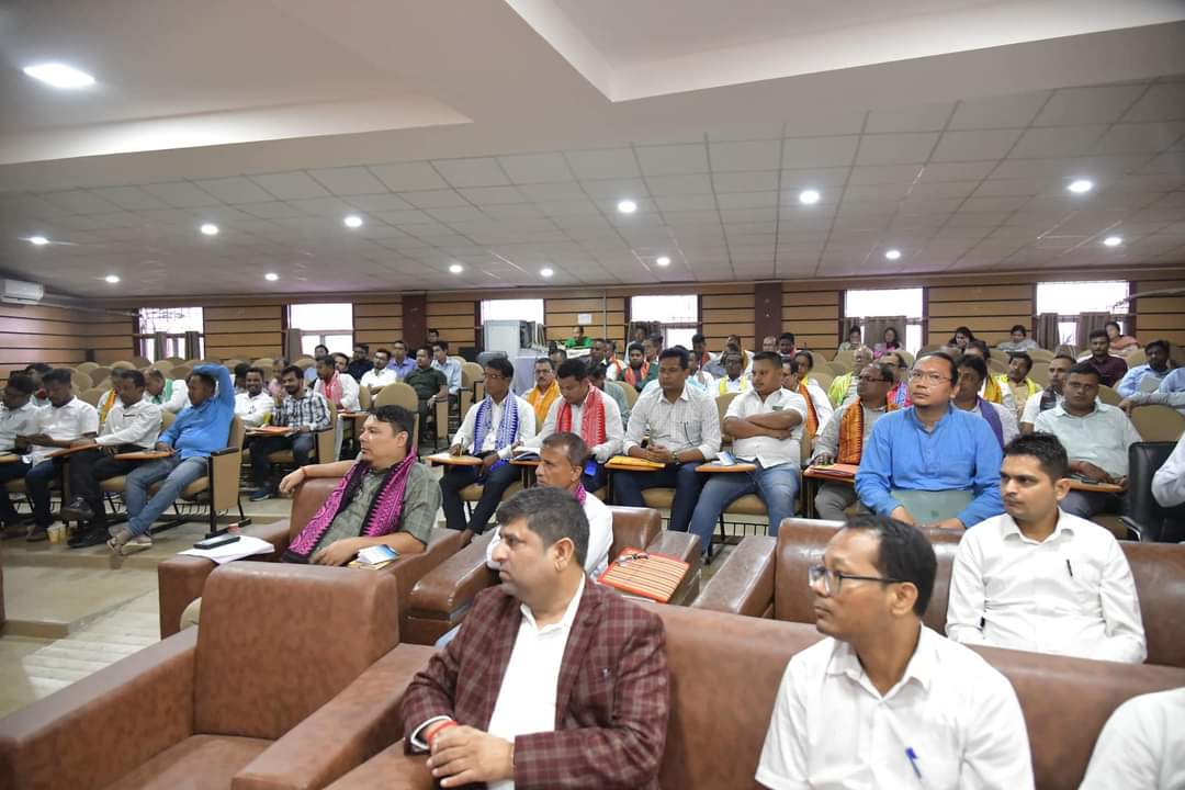 बीटीआर के समुदायों के लिए समृद्ध, खुशहाल और शांतिपूर्ण भविष्य की परिकल्पना को लेकर कोकराझार में 3-दिवसीय परामर्श बैठक। बीटीआर के समुदायों के लिए समृद्ध, खुशहाल और शांतिपूर्ण भविष्य की परिकल्पना को लेकर कोकराझार में 3-दिवसीय परामर्श बैठक।