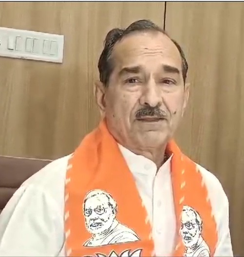 कांग्रेस हर कार्य में करती है छिद्रान्वेषण का कार्य, विकास के कार्यों में अडचन पैदा करने की बजाए दे सुझावः मदन राठौड़ कांग्रेस हर कार्य में करती है छिद्रान्वेषण का कार्य, विकास के कार्यों में अडचन पैदा करने की बजाए दे सुझावः मदन राठौड़