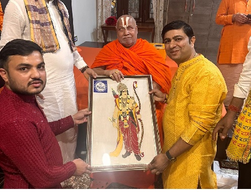 जगद्गुरु रामानंदाचार्य स्वामी रामभद्राचार्य जयपुर पहुंचे जगद्गुरु रामानंदाचार्य स्वामी रामभद्राचार्य जयपुर पहुंचे