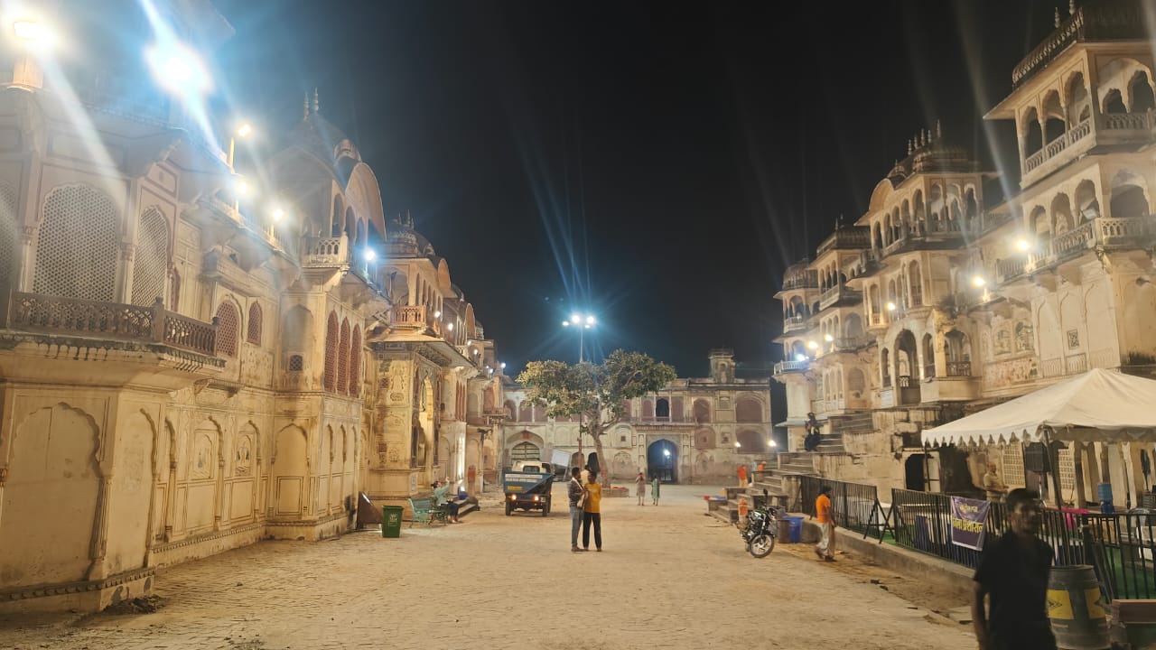 गलता तीर्थ पर छठ पूजा की तैयारियों को जिला प्रशासन ने दिया अंतिम रूप गलता तीर्थ पर छठ पूजा की तैयारियों को जिला प्रशासन ने दिया अंतिम रूप