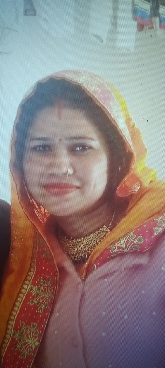 म्रतक महिला का फाइल फ़ोटो म्रतक महिला का फाइल फ़ोटो