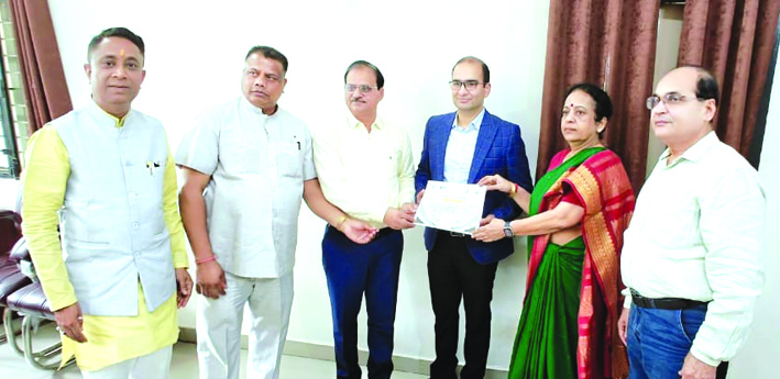 कार्यक्रम के दौरान कार्यक्रम के दौरान
