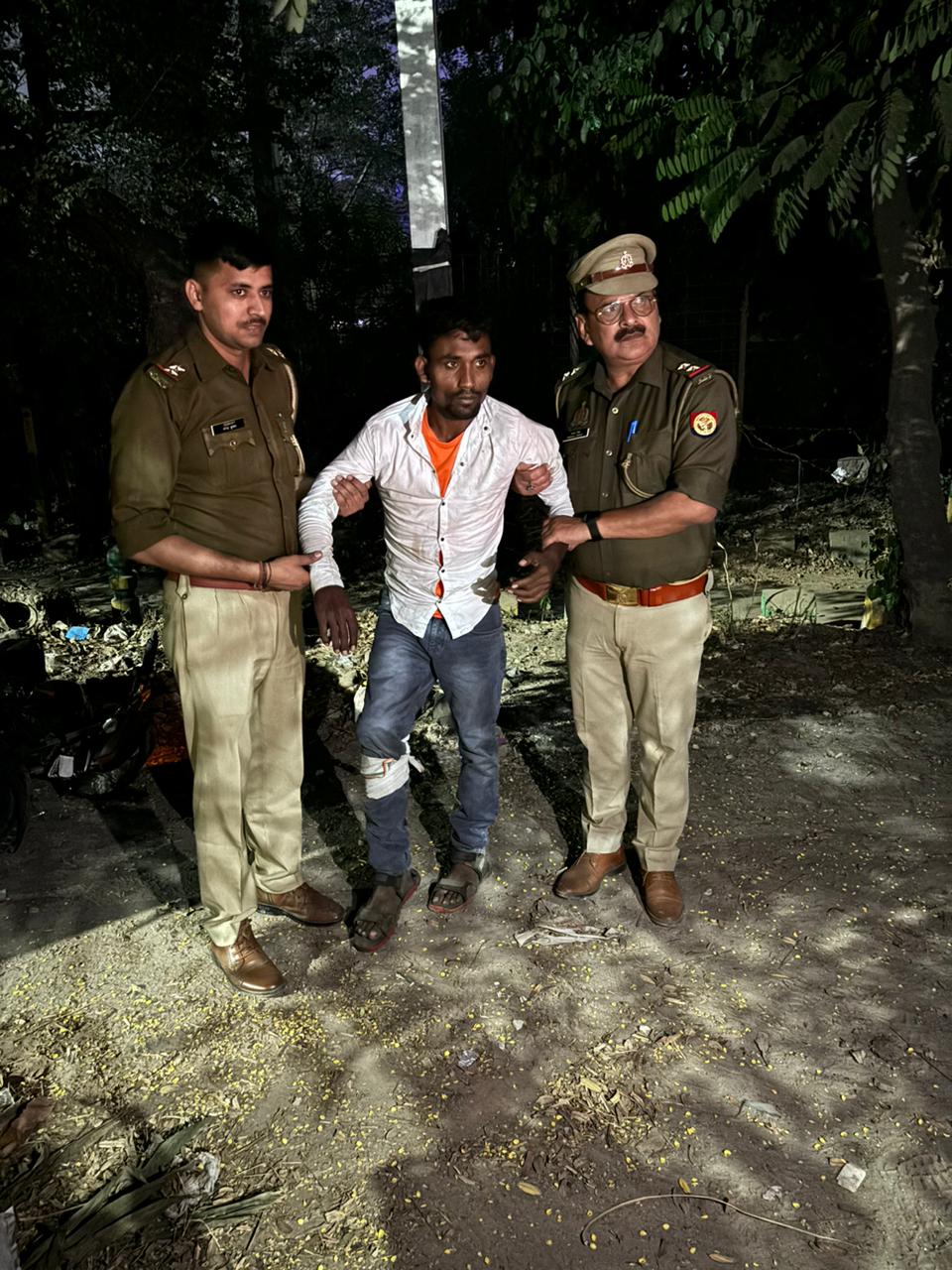 आरोपी आरोपी