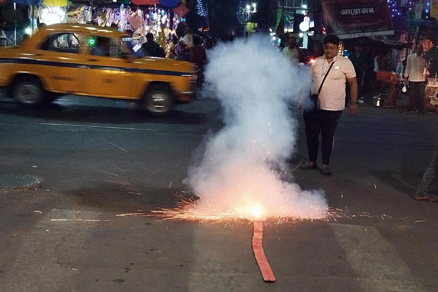 आतिशबाजी आतिशबाजी