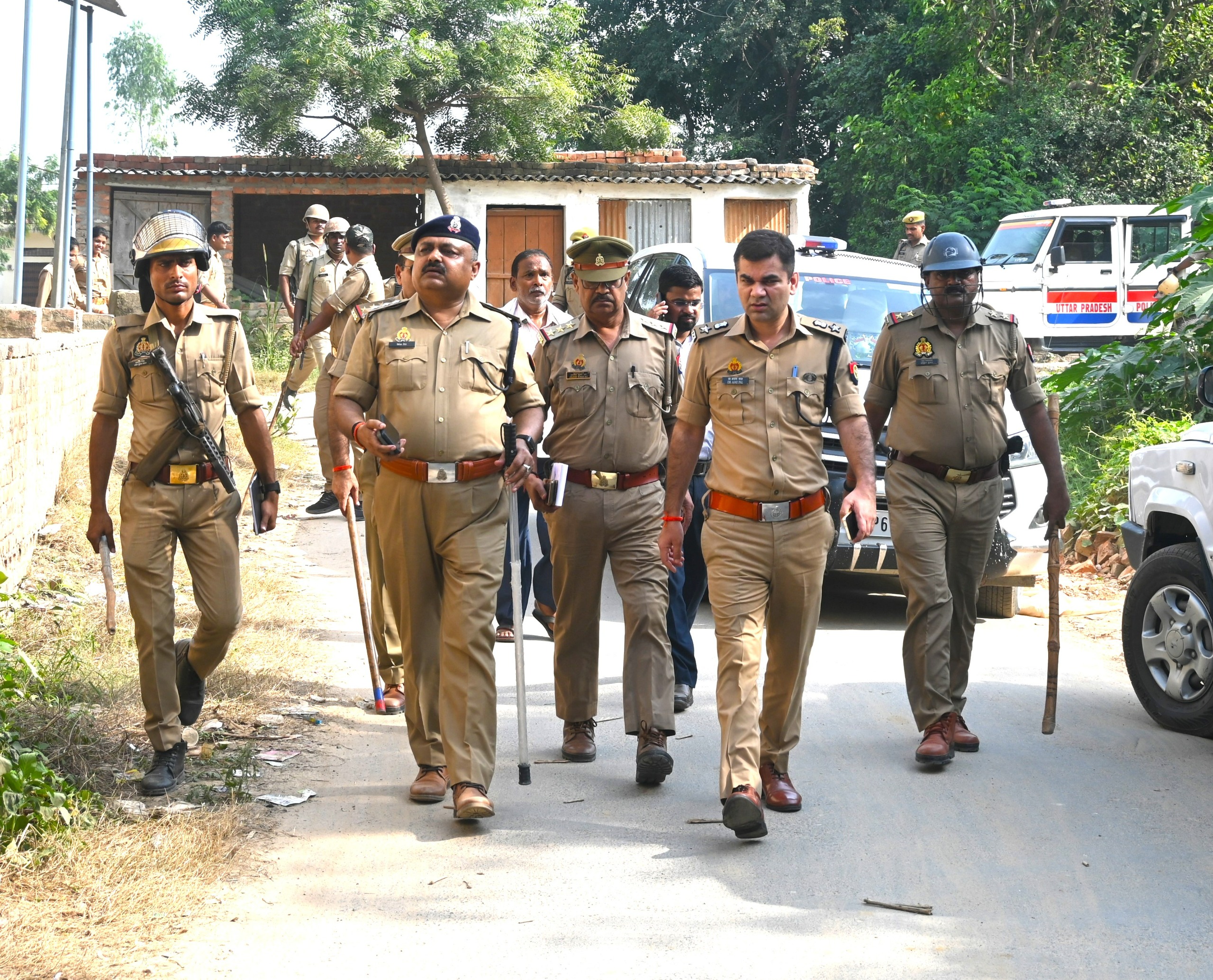 सिंचाई के लिए पानी पाईप खेत में फैलाने के विवाद में चली गोली सिंचाई के लिए पानी पाईप खेत में फैलाने के विवाद में चली गोली