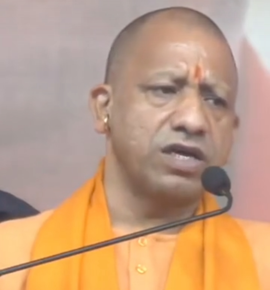 पन्ना प्रमुख सम्मेलन को सम्बोधित करते मुख्यमंत्री योगी अदित्यनाथ पन्ना प्रमुख सम्मेलन को सम्बोधित करते मुख्यमंत्री योगी अदित्यनाथ