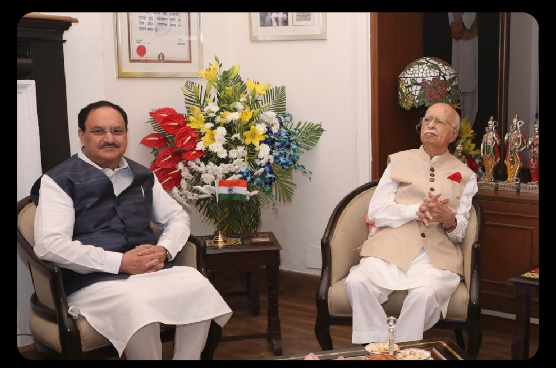 जेपी नड्डा ने की लालकृष्ण आडवाणी से मुलाकात जेपी नड्डा ने की लालकृष्ण आडवाणी से मुलाकात