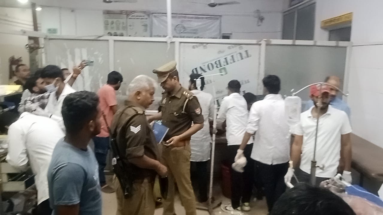 गैस सिलेंडर विस्फोट मे एक युवक की मौत, दो अन्य गम्भीर गैस सिलेंडर विस्फोट मे एक युवक की मौत, दो अन्य गम्भीर