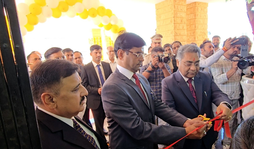 राजस्थान उच्च न्यायालय के मुख्य न्यायाधिपति मनीन्द्र मोहन श्रीवास्तव ने किया एकीकृत नवनिर्मित न्यायालय भवन का विधिवत् लोकार्पण राजस्थान उच्च न्यायालय के मुख्य न्यायाधिपति मनीन्द्र मोहन श्रीवास्तव ने किया एकीकृत नवनिर्मित न्यायालय भवन का विधिवत् लोकार्पण