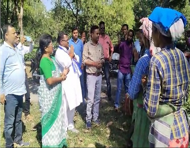 मदारीहाट विधानसभा उपचुनाव -जमकर प्रचार 0 मदारीहाट विधानसभा उपचुनाव -जमकर प्रचार 0