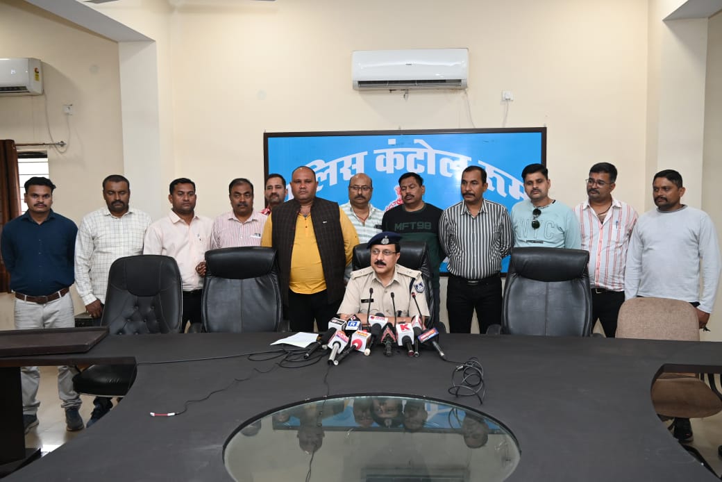 नशे का सौदागर गिरफ्तार नशे का सौदागर गिरफ्तार