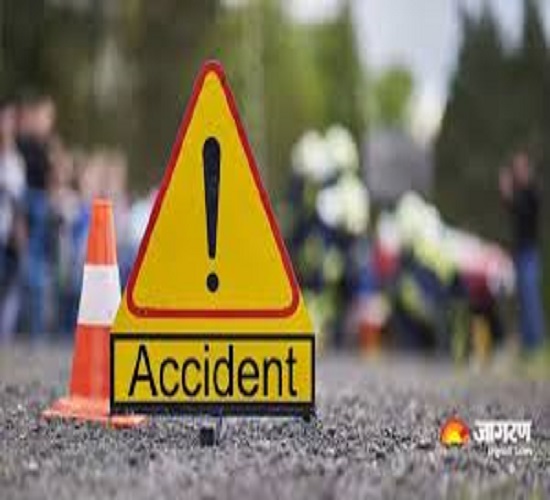 कानपुर में हुई मार्ग दुर्घटना का प्रतीकात्मक छाया चित्र कानपुर में हुई मार्ग दुर्घटना का प्रतीकात्मक छाया चित्र