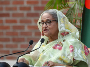 बांग्लादेश की पूर्व प्रधानमंत्री शेख हसीना (फाइल फोटो) बांग्लादेश की पूर्व प्रधानमंत्री शेख हसीना (फाइल फोटो)