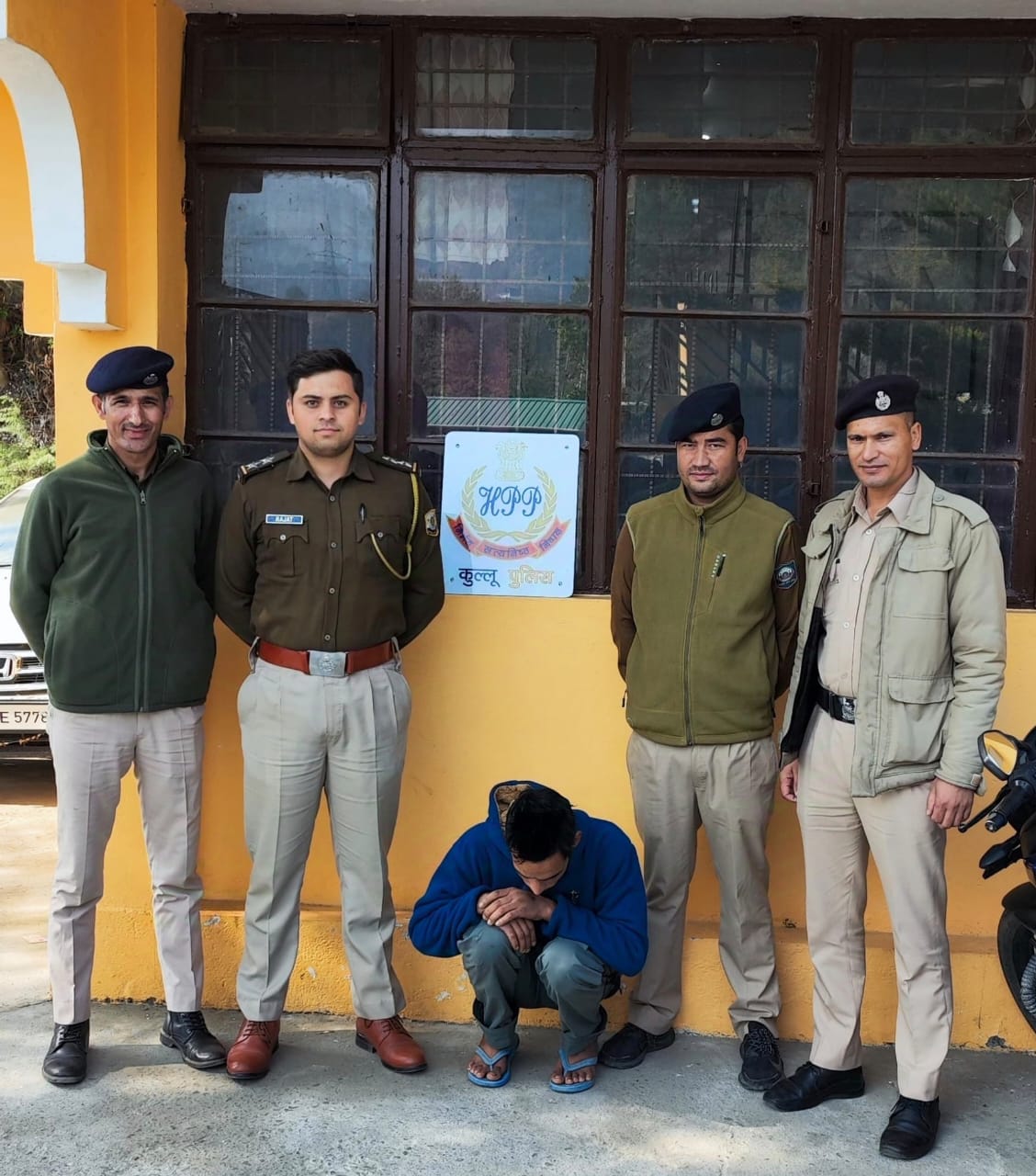 हेरोइन के साथ हेरोइन के साथ