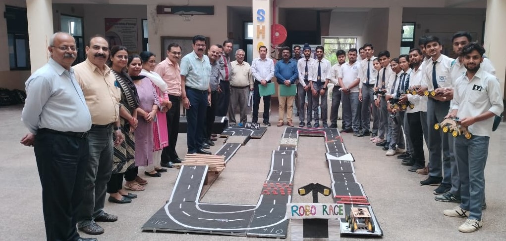 मुरादाबाद इंस्टीट्यूट आफ टेक्नोलाजी में रोबो रेस और रोबो वॉर प्रतियोगिता का आयोजन मुरादाबाद इंस्टीट्यूट आफ टेक्नोलाजी में रोबो रेस और रोबो वॉर प्रतियोगिता का आयोजन