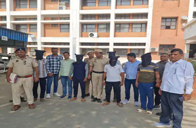 अपहरण कर लूट मामले में पांच आरोपी गिरफ्ताऱ