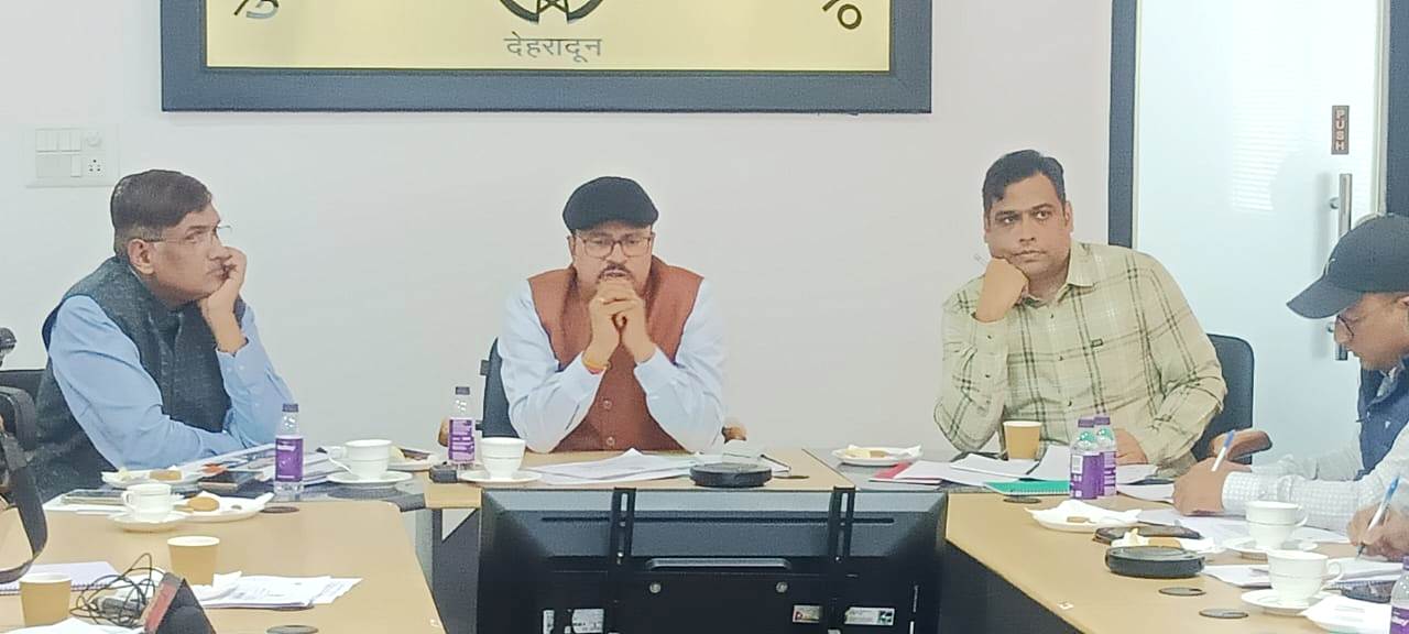 मीडिया से बातचीत करते यूपीसीएल के प्रबंध निदेशक अनिल कुमार। मीडिया से बातचीत करते यूपीसीएल के प्रबंध निदेशक अनिल कुमार।