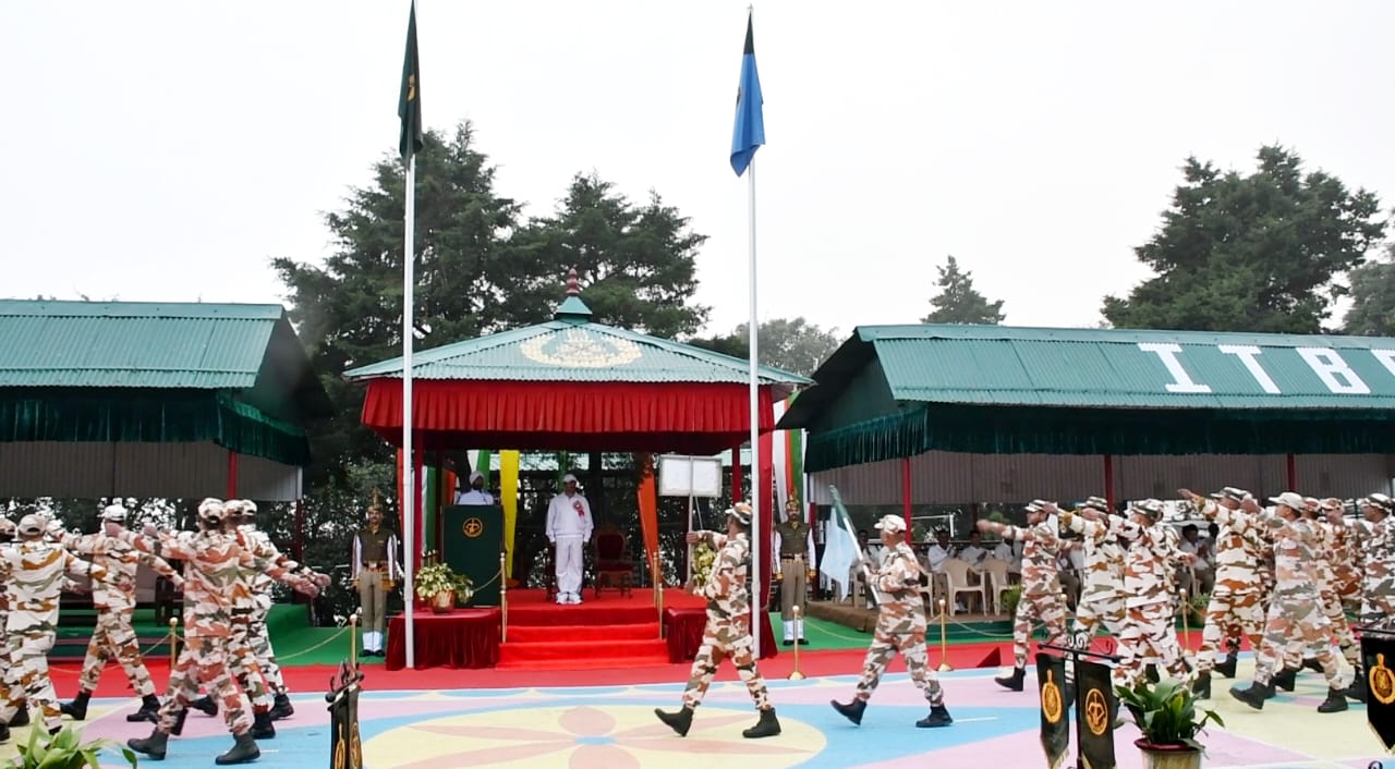 अंतर सीमांत प्रतियोगिता में प्रतिभाग करते भारत-तिब्बत सीमा पुलिस बल। अंतर सीमांत प्रतियोगिता में प्रतिभाग करते भारत-तिब्बत सीमा पुलिस बल।