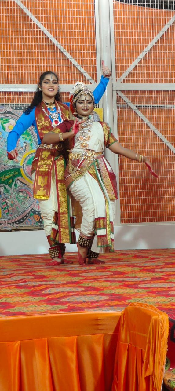 अयोध्या कुचिपुड़ी नृत्य ने सबका मन मोहा अयोध्या कुचिपुड़ी नृत्य ने सबका मन मोहा