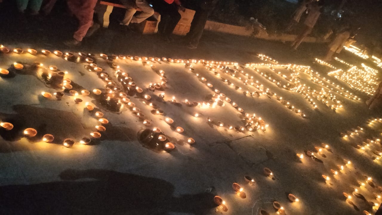 काली मंदिर पर दीपोत्सव काली मंदिर पर दीपोत्सव