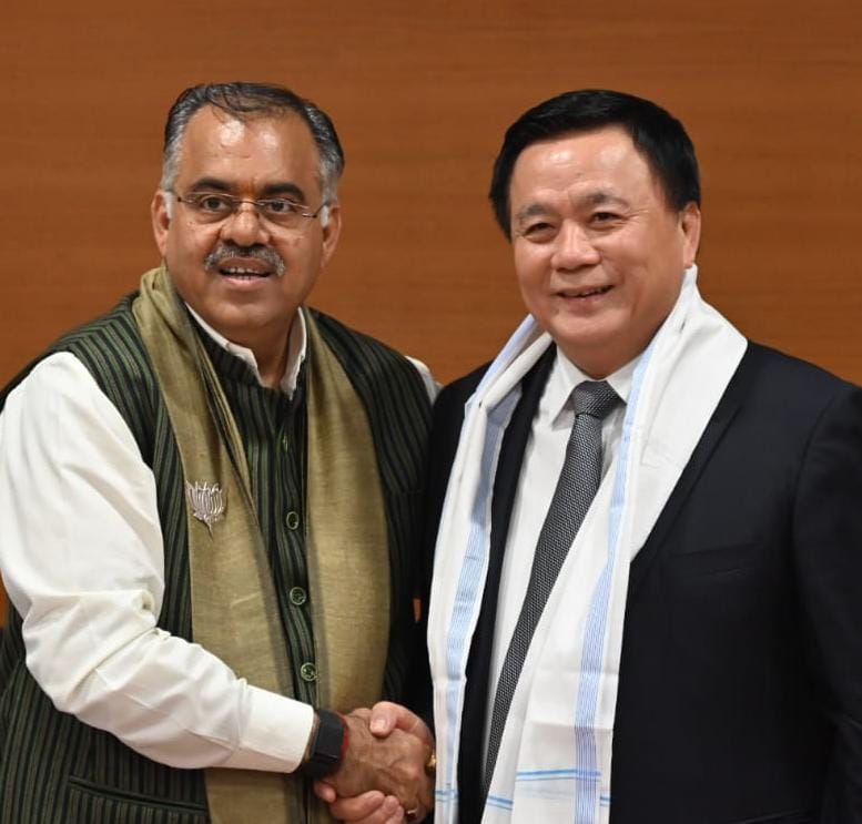 डॉ. गुयेन जुआन थांग के नेतृत्व में वियतनाम की कम्युनिस्ट पार्टी के एक उच्च स्तरीय प्रतिनिधिमंडल का भाजपा महासचिव तरूण चुघ डॉ. गुयेन जुआन थांग के नेतृत्व में वियतनाम की कम्युनिस्ट पार्टी के एक उच्च स्तरीय प्रतिनिधिमंडल का भाजपा महासचिव तरूण चुघ