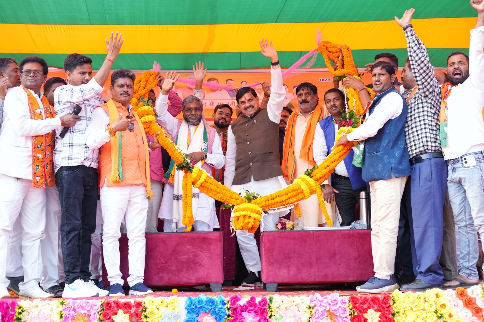 मुख्यमंत्री डॉ. यादव ने झारखंड में जनसभाओं को संबोधित किया मुख्यमंत्री डॉ. यादव ने झारखंड में जनसभाओं को संबोधित किया