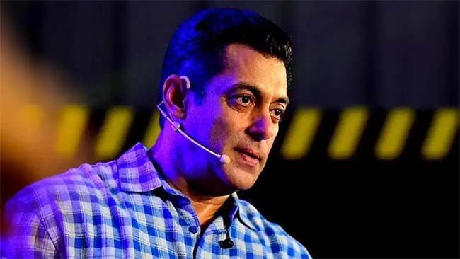 सलमान खान को 5 करोड़ रुपये रंगदारी न देने पर जान से मारने की धमकी देने वाला कर्नाटक में गिरफ्तार सलमान खान को 5 करोड़ रुपये रंगदारी न देने पर जान से मारने की धमकी देने वाला कर्नाटक में गिरफ्तार